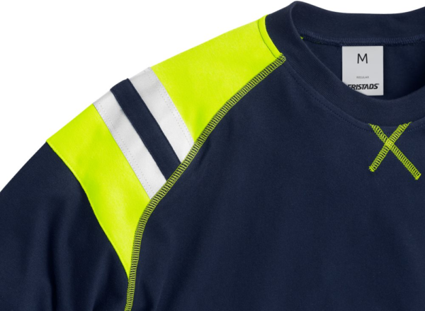 111842-540-F540_close-up01